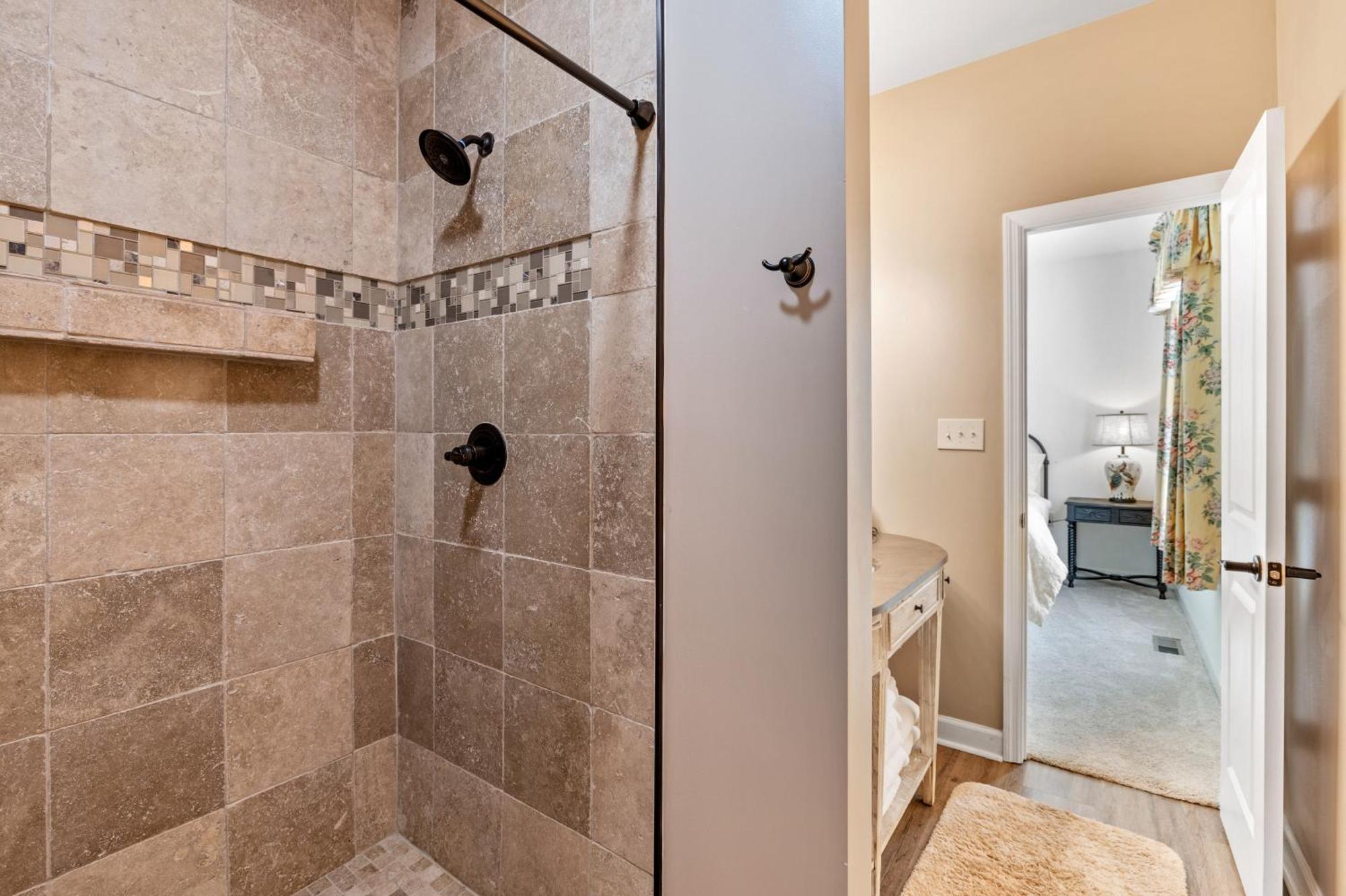 Bear Pass Is A 3 Bed 2 Bath Craftsman Style Home Located Within Walking Distance To Dt Gatlinburg Kültér fotó